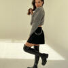 Piękny, oversizowy damski sweterek Lily Gray z mięciutkiej wełny w pięknym, szarym kolorze